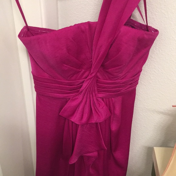 ✨ Moving sale 🚗- BCBG Maxazaria Hot Pink One Shoulder Palais Dress, 4 - Picture 11 of 11